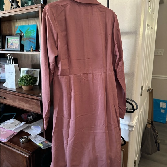 NWT - Picture 2 of 2